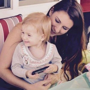 Meet your Posher, Alicia